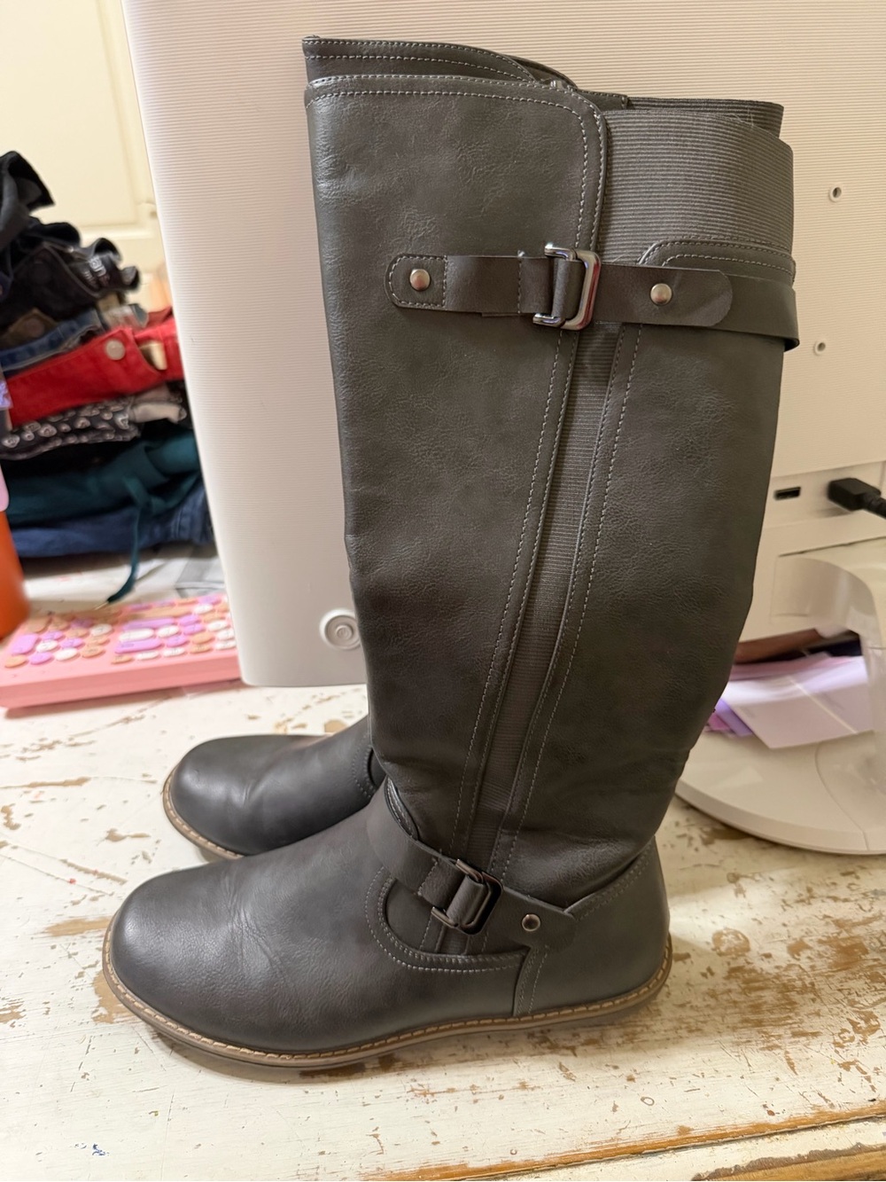 Jeossy Italian Dark gray Tall Buckle Riding Boots 9 buckles zip side nwot